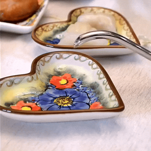1 Heart-Shaped Ceramic Dish